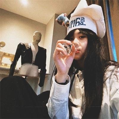 和红色中国人看电视 在线观看